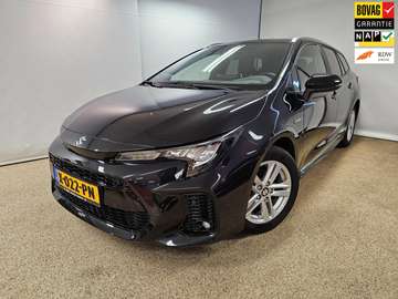 1.8 Hybrid Select e-CVT AUTOMAAT