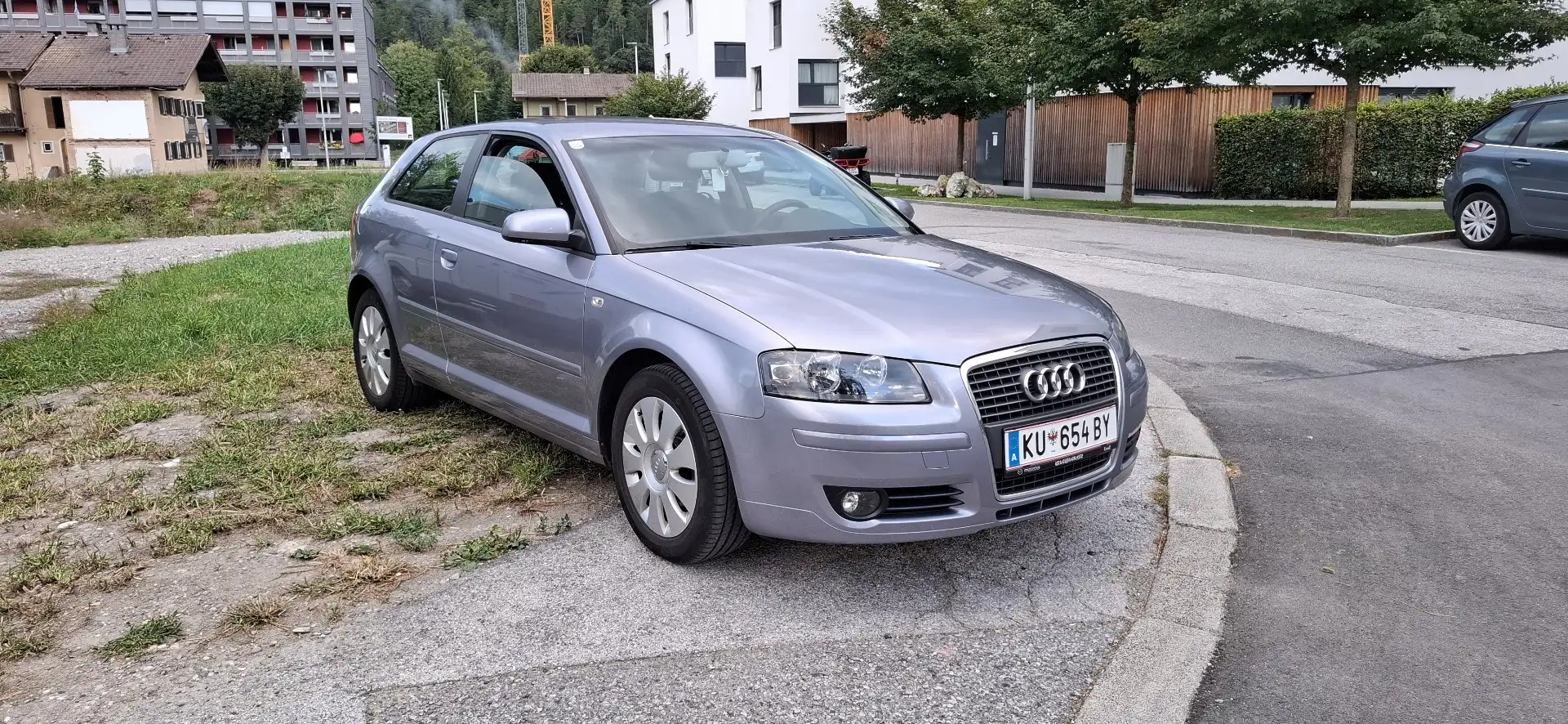 Audi A3 2.0 FSI tiptronic Attraction - 1