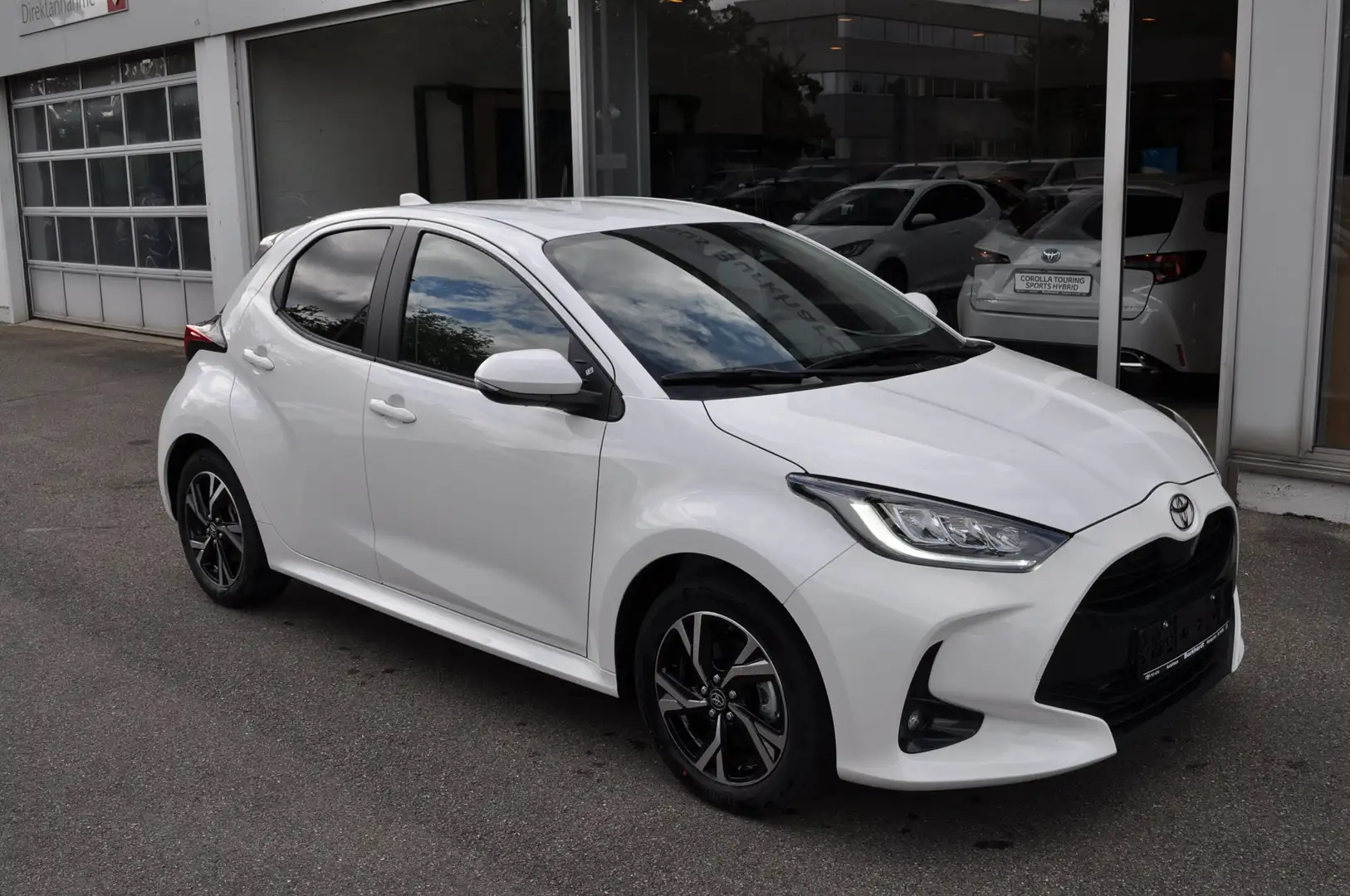 Toyota Yaris Hybrid Team Deutschland inkl. Comfort-Paket Blanc - 2