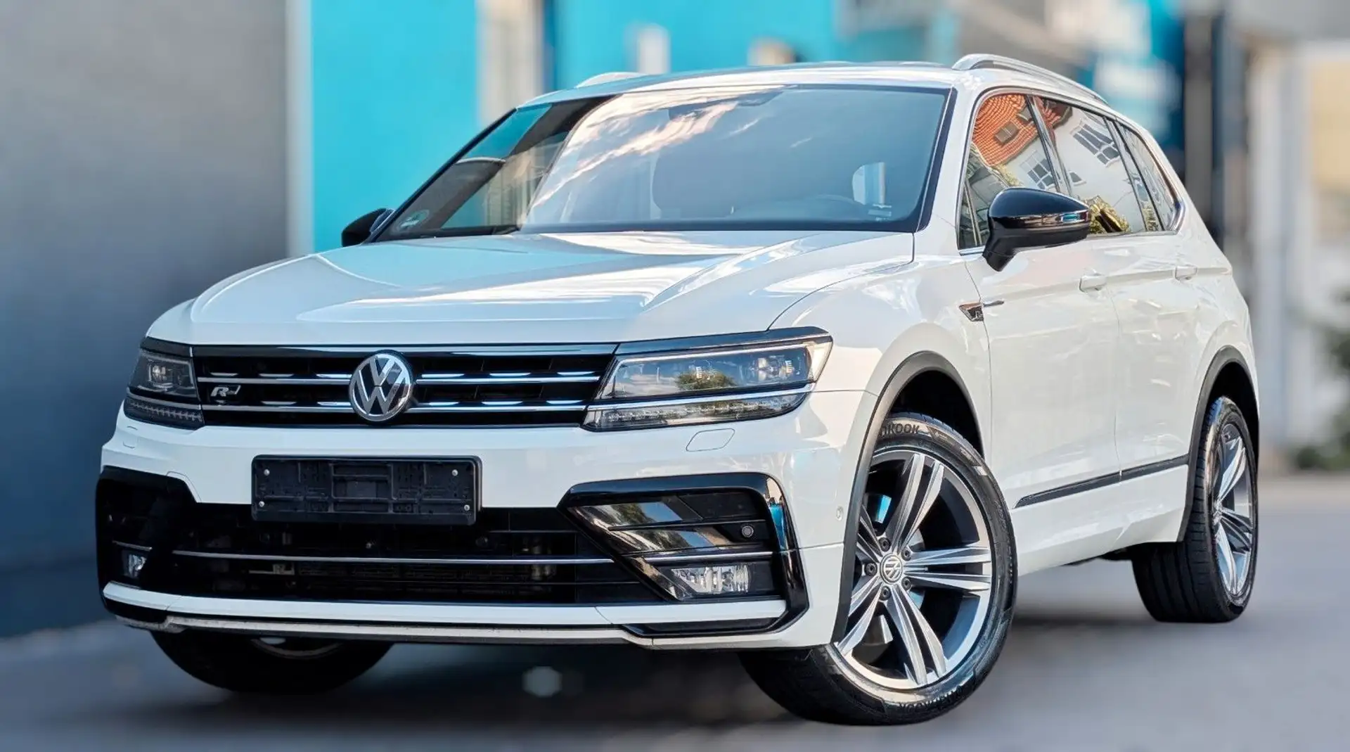 Volkswagen Tiguan Allspace R Line 4M Vollausstattung 8x19" Blanc - 1