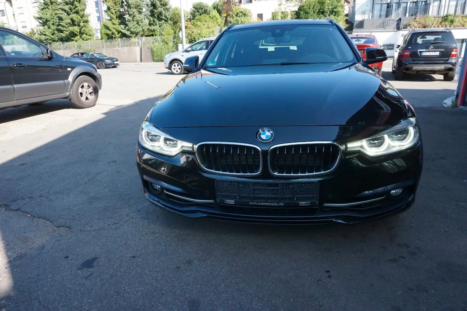 BMW 335 Baureihe 3 Touring 335 d xDrive Sport Line Schwarz - 2