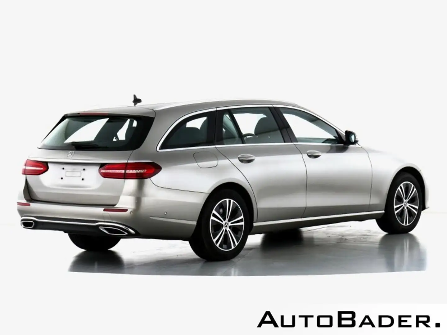 Mercedes-Benz E 220 E 220 d T AVANTGARDE MBUX Park-Spur-Spgl-Pkt RFK Silber - 2