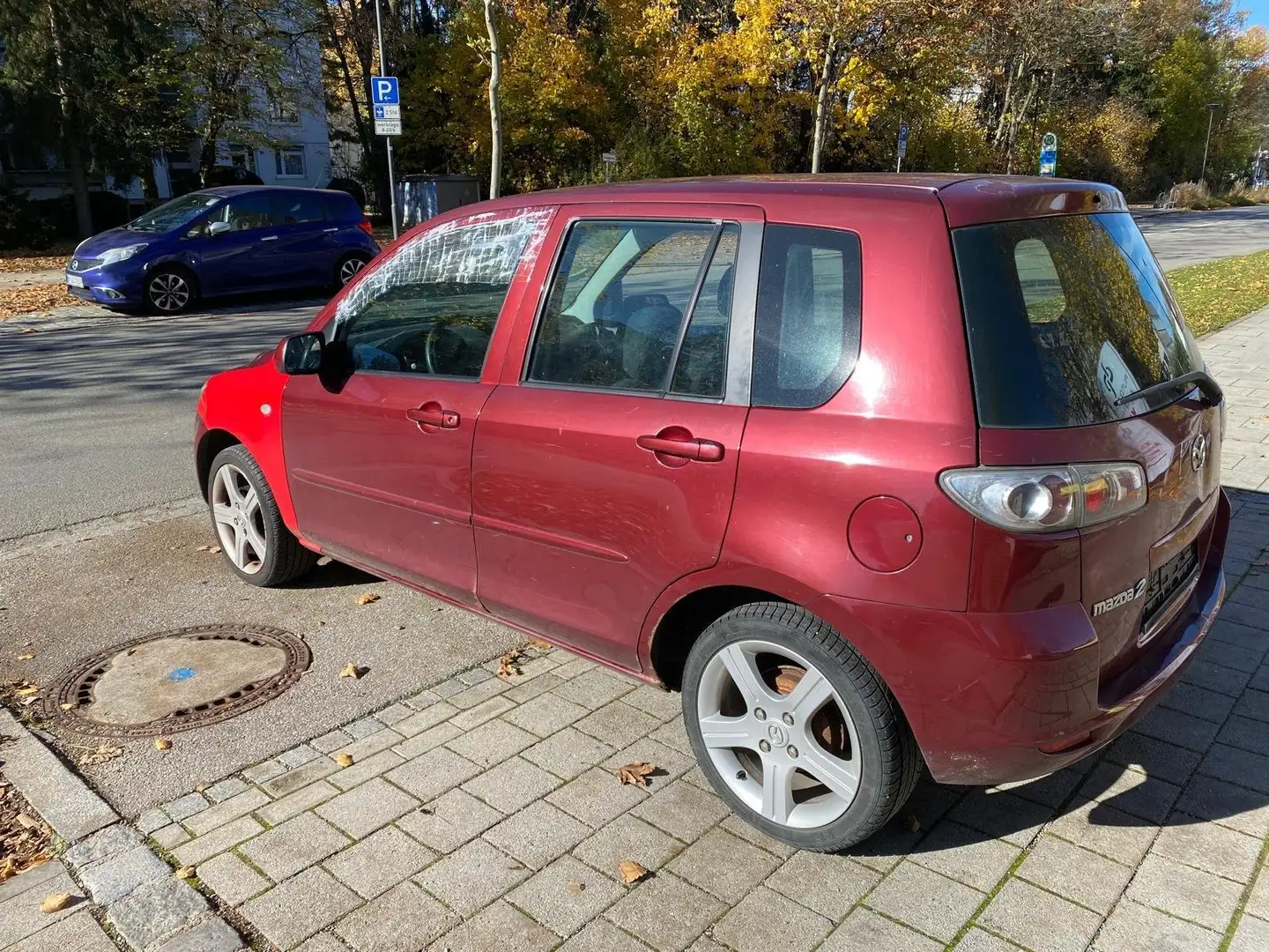 Mazda 2 1.4 Active (59kW) Rojo - 2