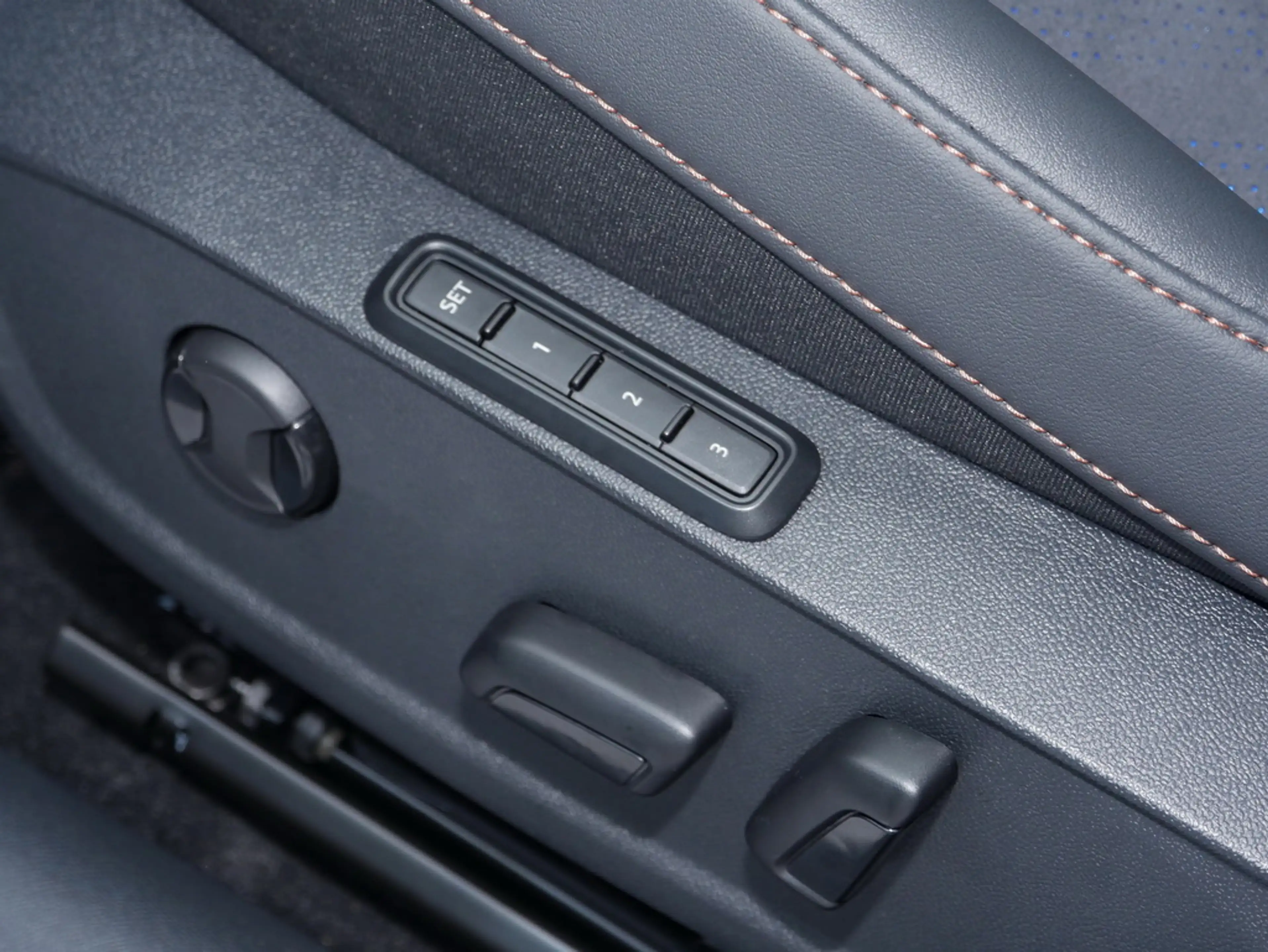 CUPRA Formentor VZ SHZ|MATRIX LED|NAVI|ACC|RFK|KESSY — photo 12