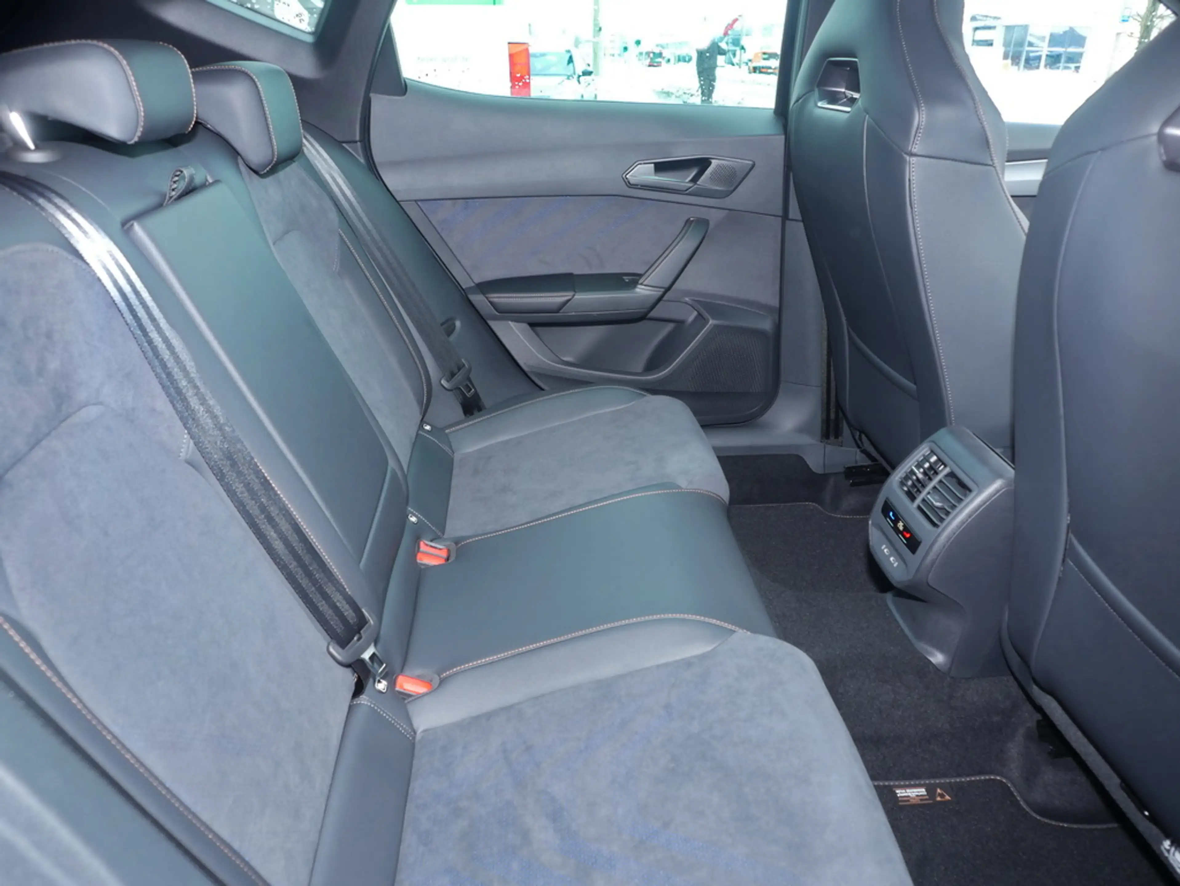 CUPRA Formentor VZ SHZ|MATRIX LED|NAVI|ACC|RFK|KESSY — photo 9