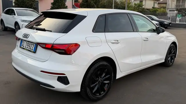 Audi A3 view 8