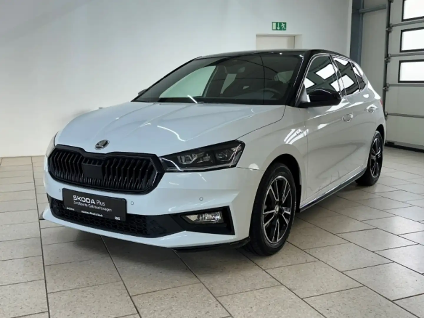 Skoda Fabia 1.0 TSI Monte Carlo Pano SHZ Freisprech PDC Weiß - 2