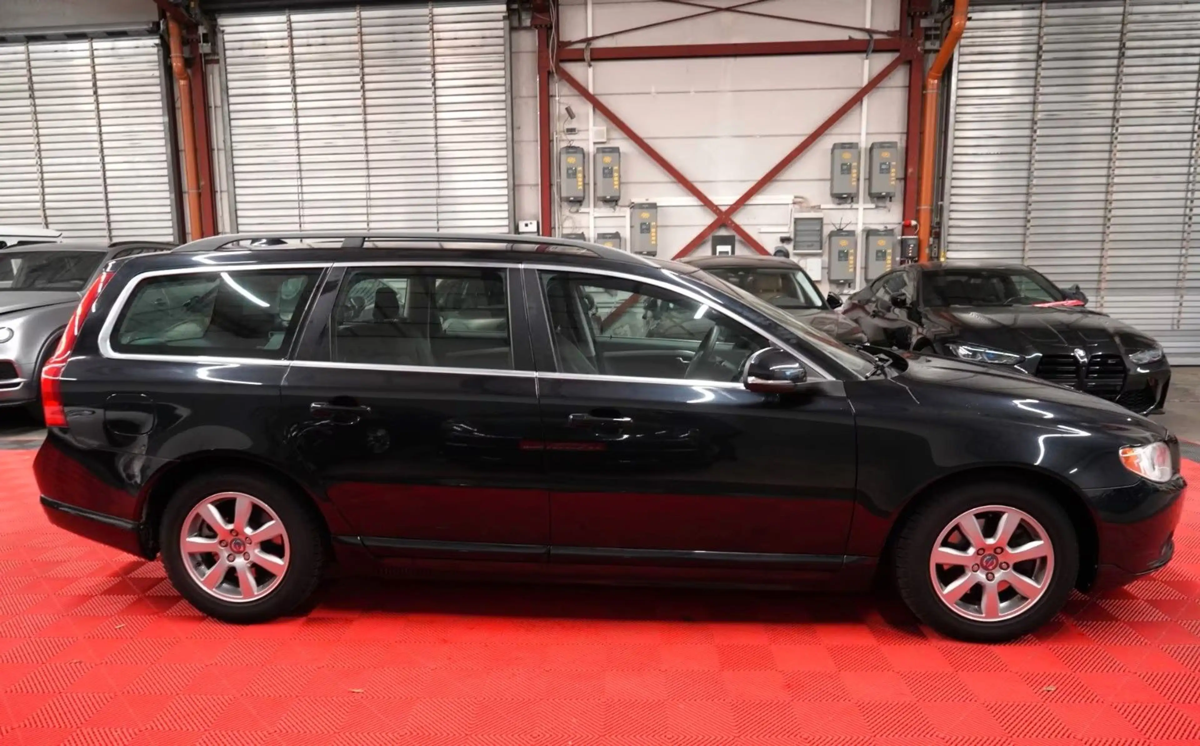 Volvo V70 1.6d Kombi 1.Hand*Unfallfrei*Wenig-Km*Navi* — photo 5