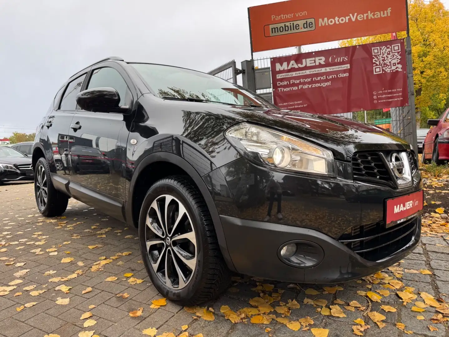 Nissan Qashqai PANO*360*KAMERA*NAVI*BT Schwarz - 1