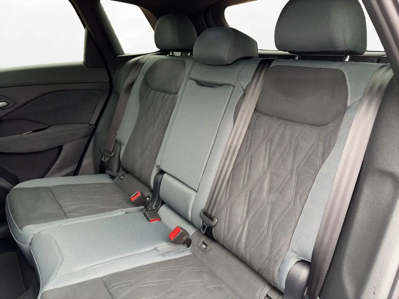 Audi Q3 SUV e-hybrid TECHPRO+PANO+HUD+DIGI-MATRIX+ 4