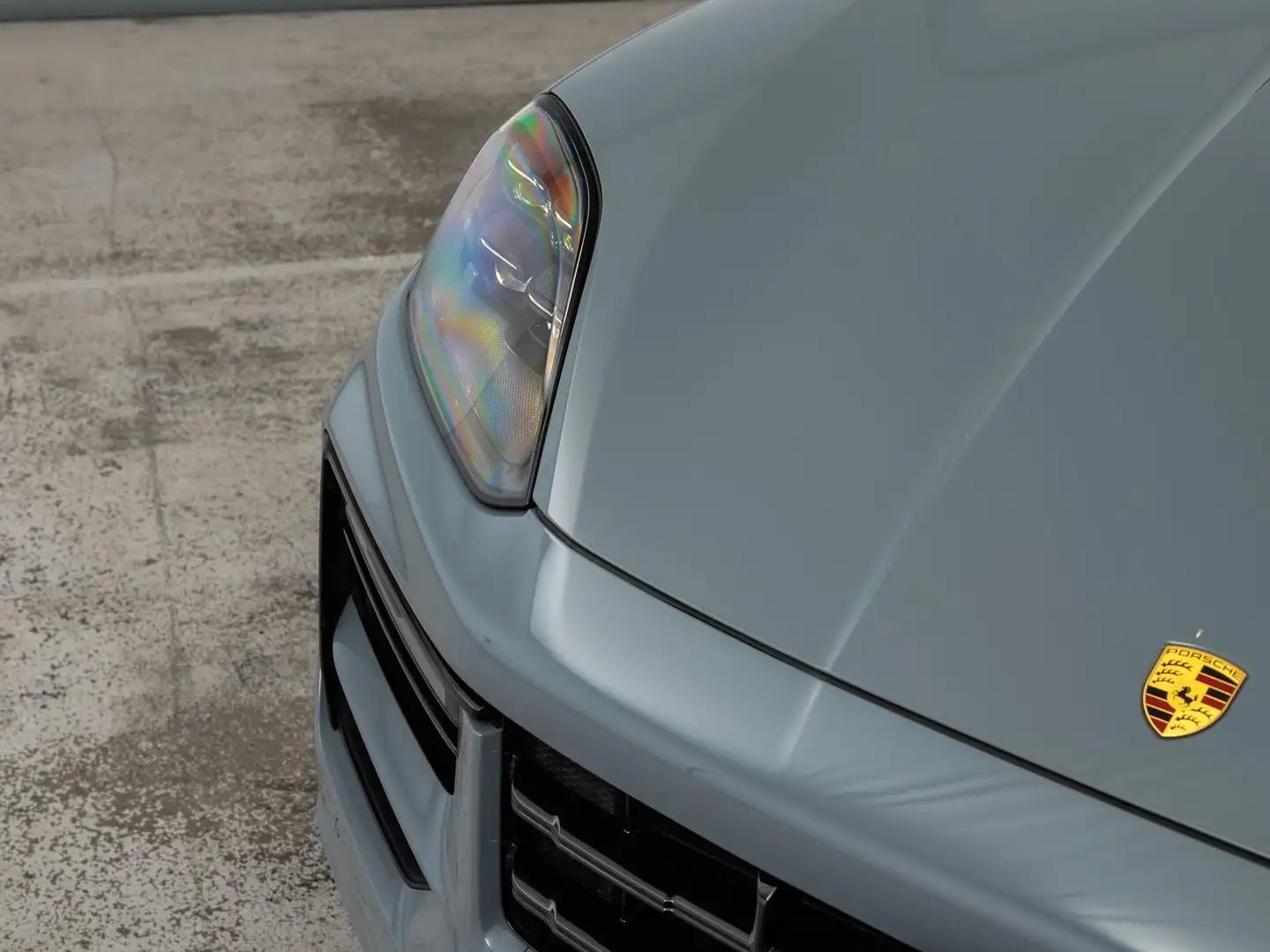 Porsche Cayenne Turbo E-Hybrid Grau - 2