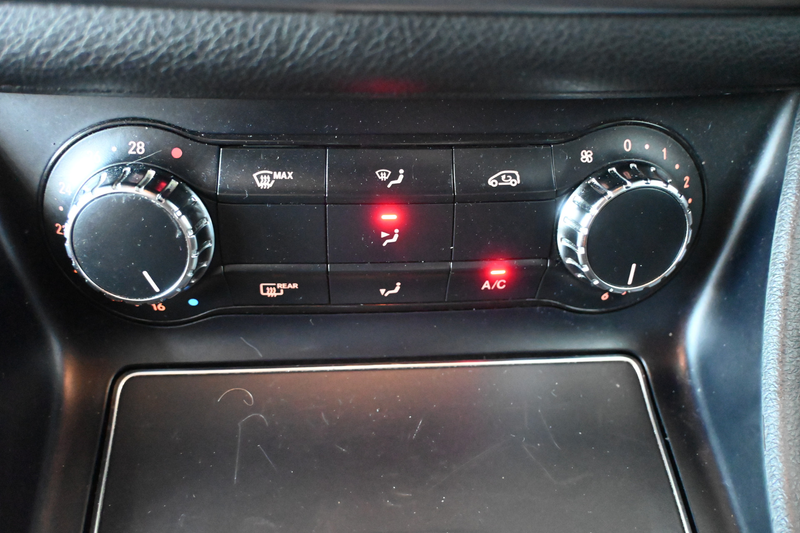 Mercedes-Benz CLA 180 AMG Night Edition Plus Clima Cruise Xenon LED Navi — photo 10