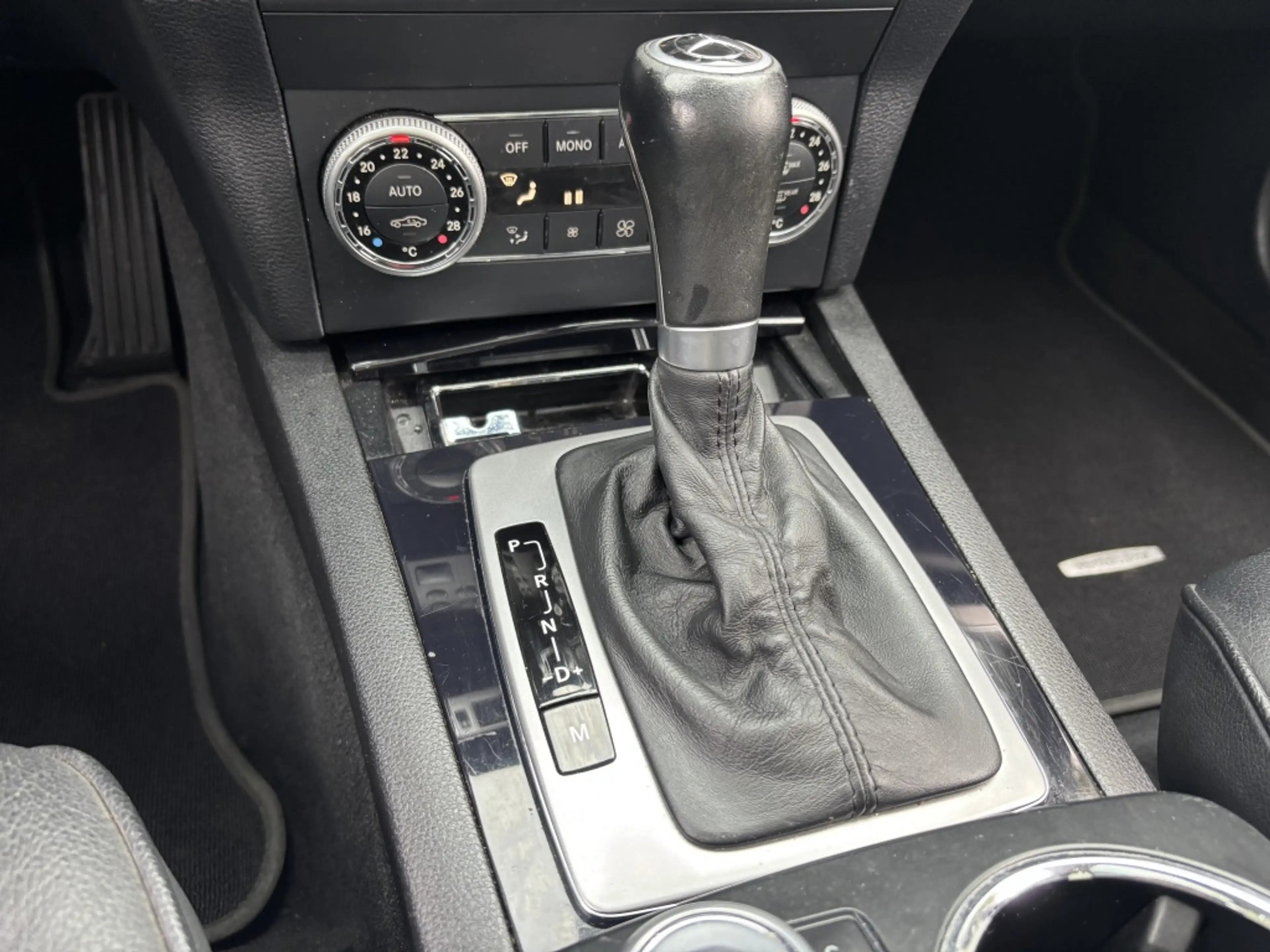 Mercedes-Benz GLK 350 V6 First Ed. 4-Motion 2009 Trekhaak — photo 20