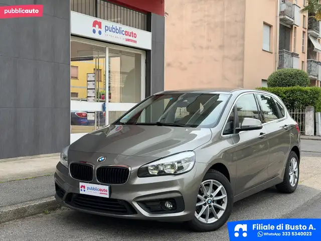 BMW 218