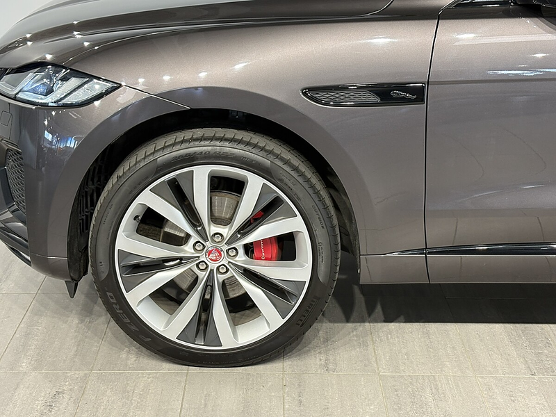 Jaguar F-Pace R-Dynamic SE P250 AWD Aut. — photo 4