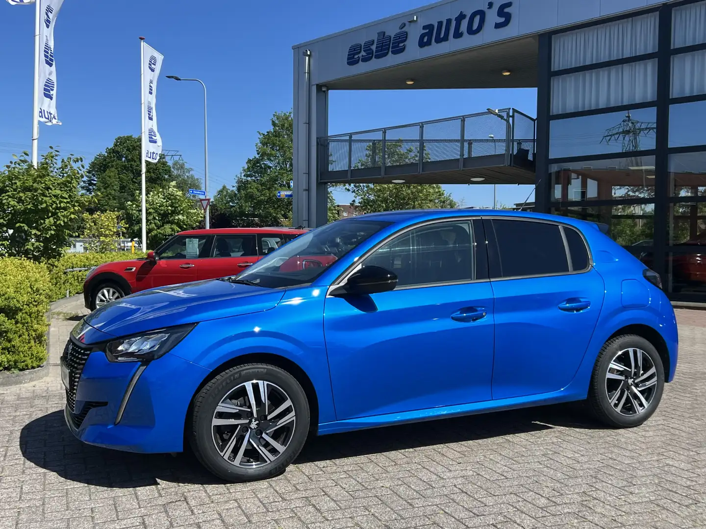 Peugeot 208 1.2 100 PK Allure Navi* Carplay Camera Keyless Led Blauw - 2
