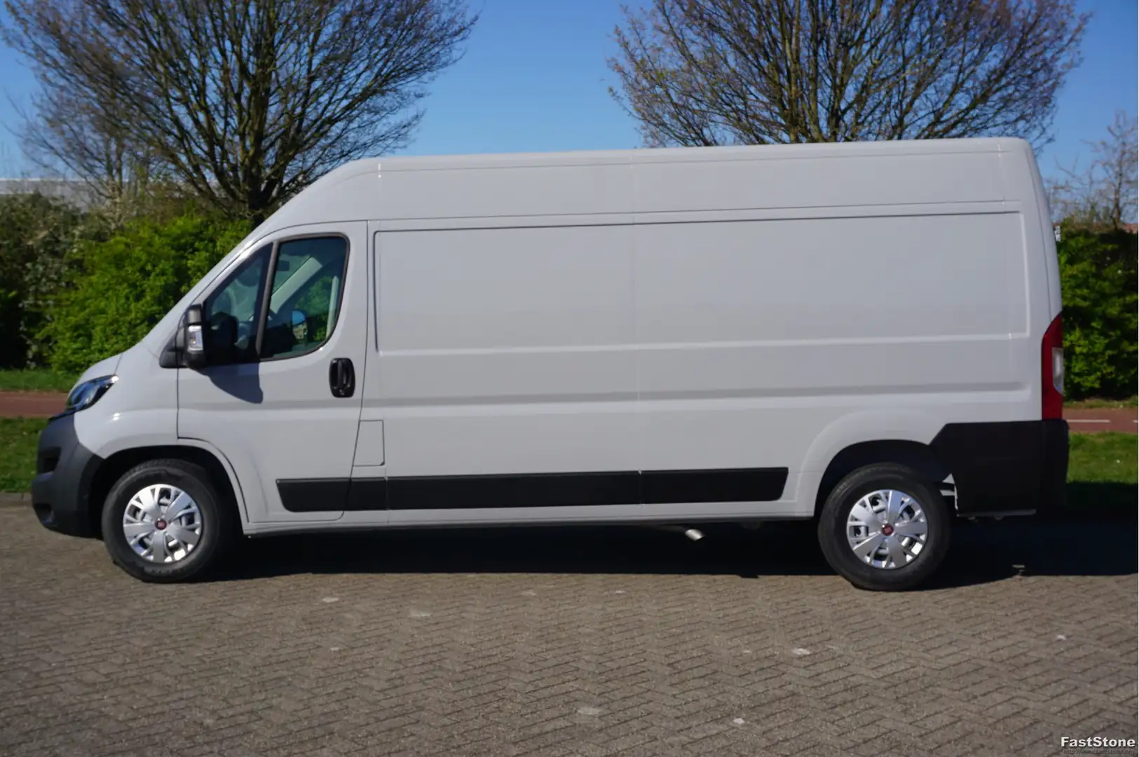 Fiat Ducato Maxi 35 2.2 180PK L3H2 Automaat BPM VRIJ!! Clima, Grijs - 2