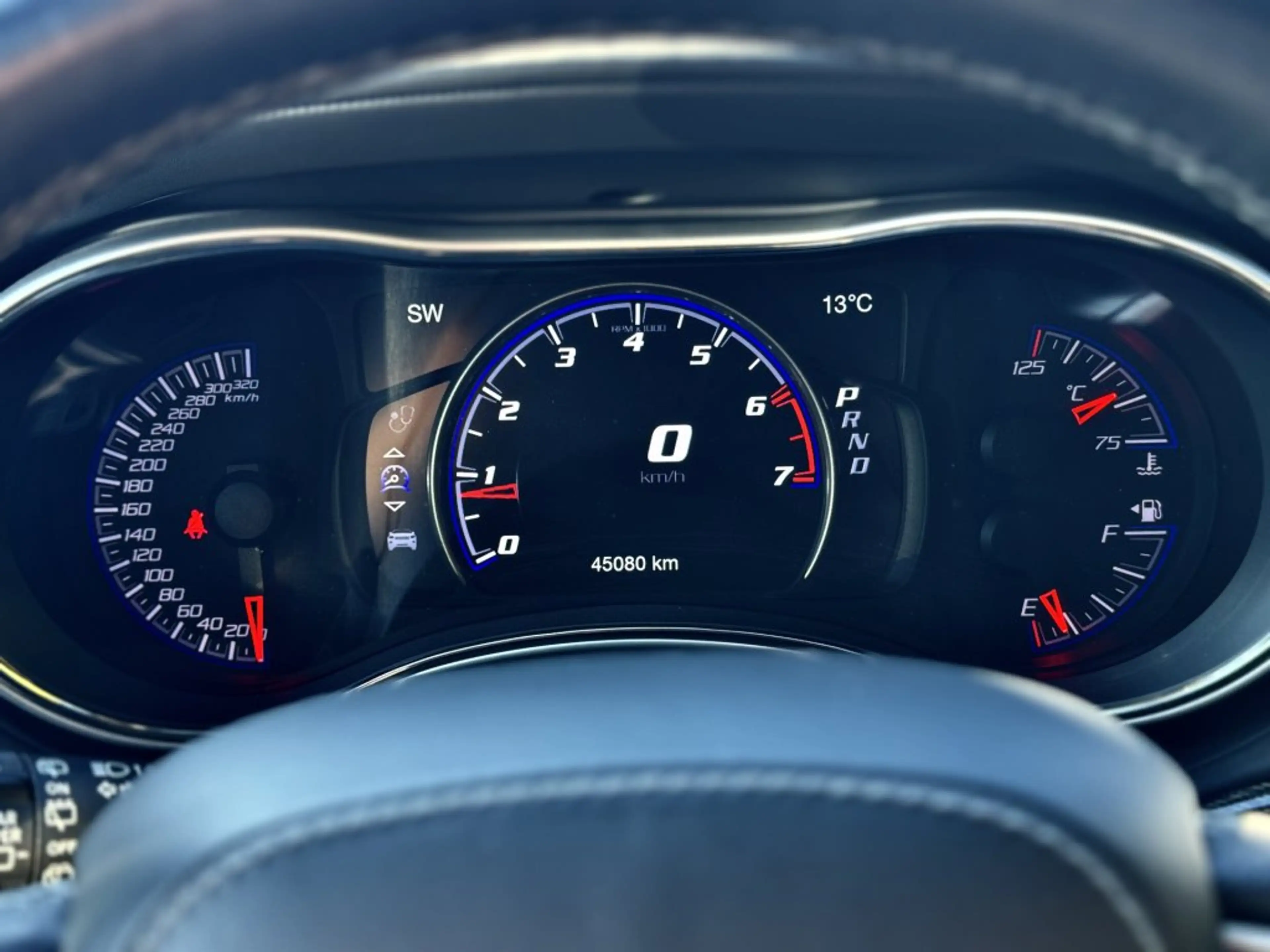 Jeep Grand Cherokee 6,2 V8 Trackhawk Supercharged — photo 11