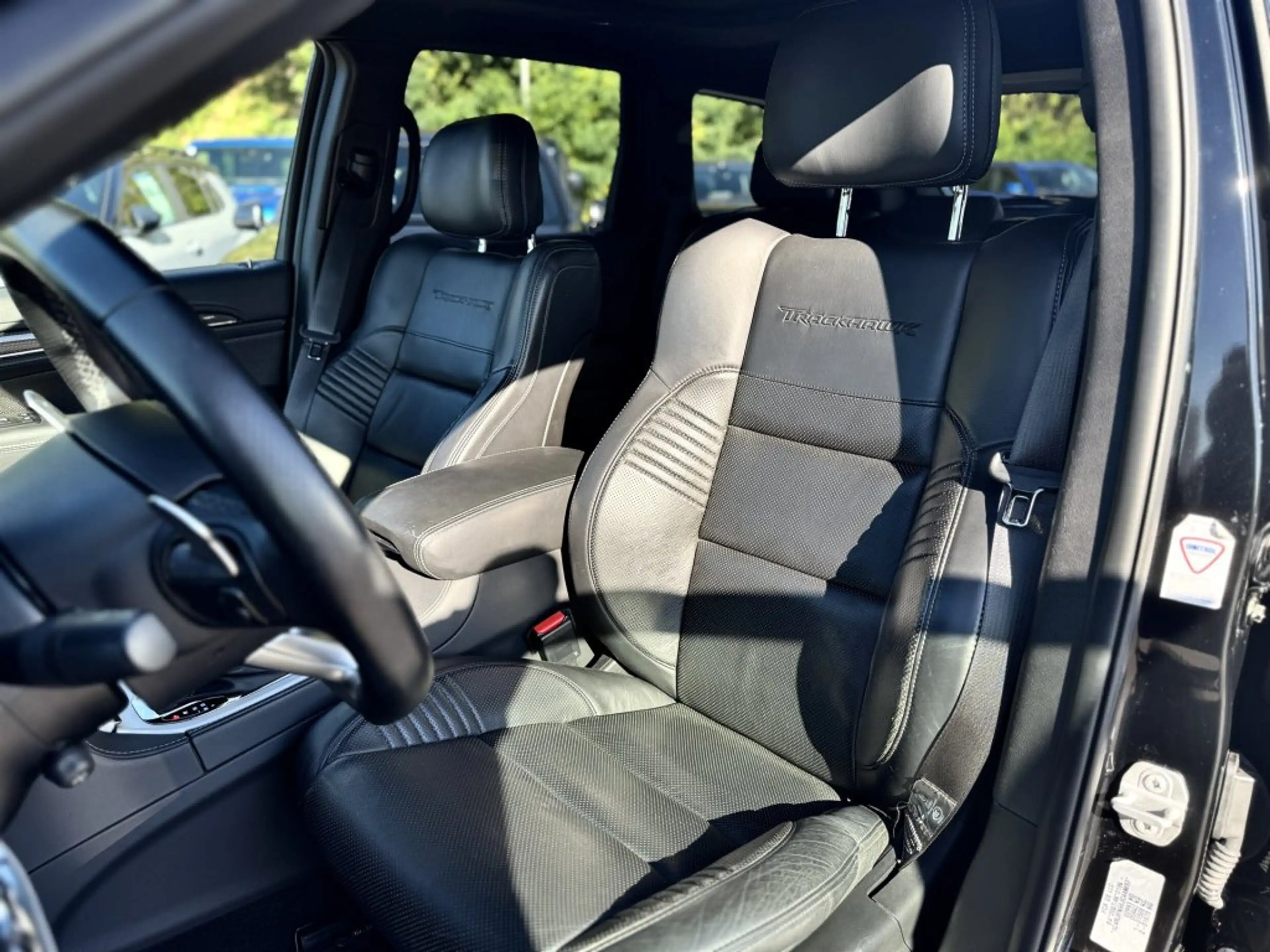 Jeep Grand Cherokee 6,2 V8 Trackhawk Supercharged — photo 9