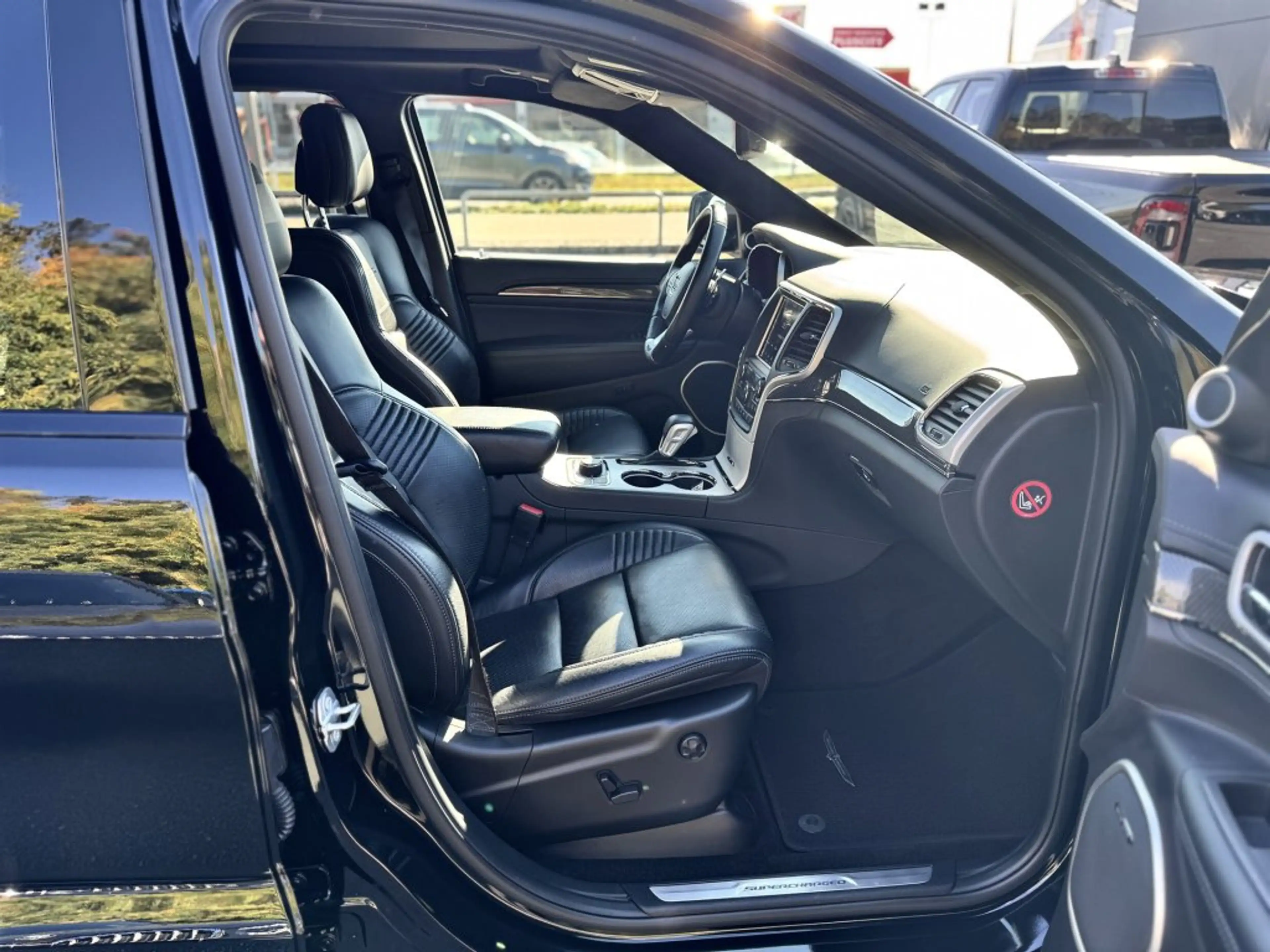 Jeep Grand Cherokee 6,2 V8 Trackhawk Supercharged — photo 4