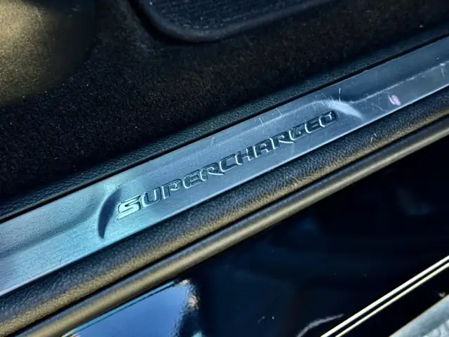 Jeep Grand Cherokee view 6