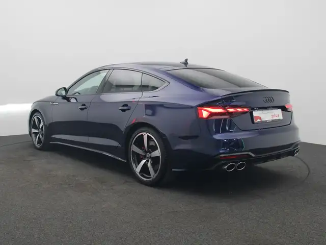 Audi S5 view 5