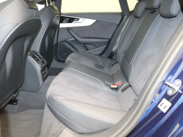Audi S5 view 13