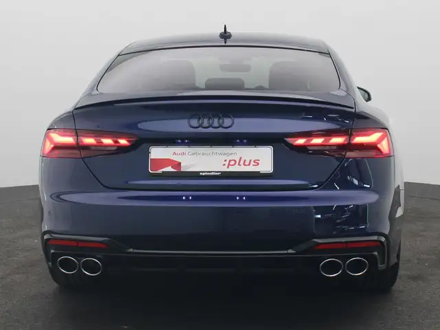 Audi S5 view 6