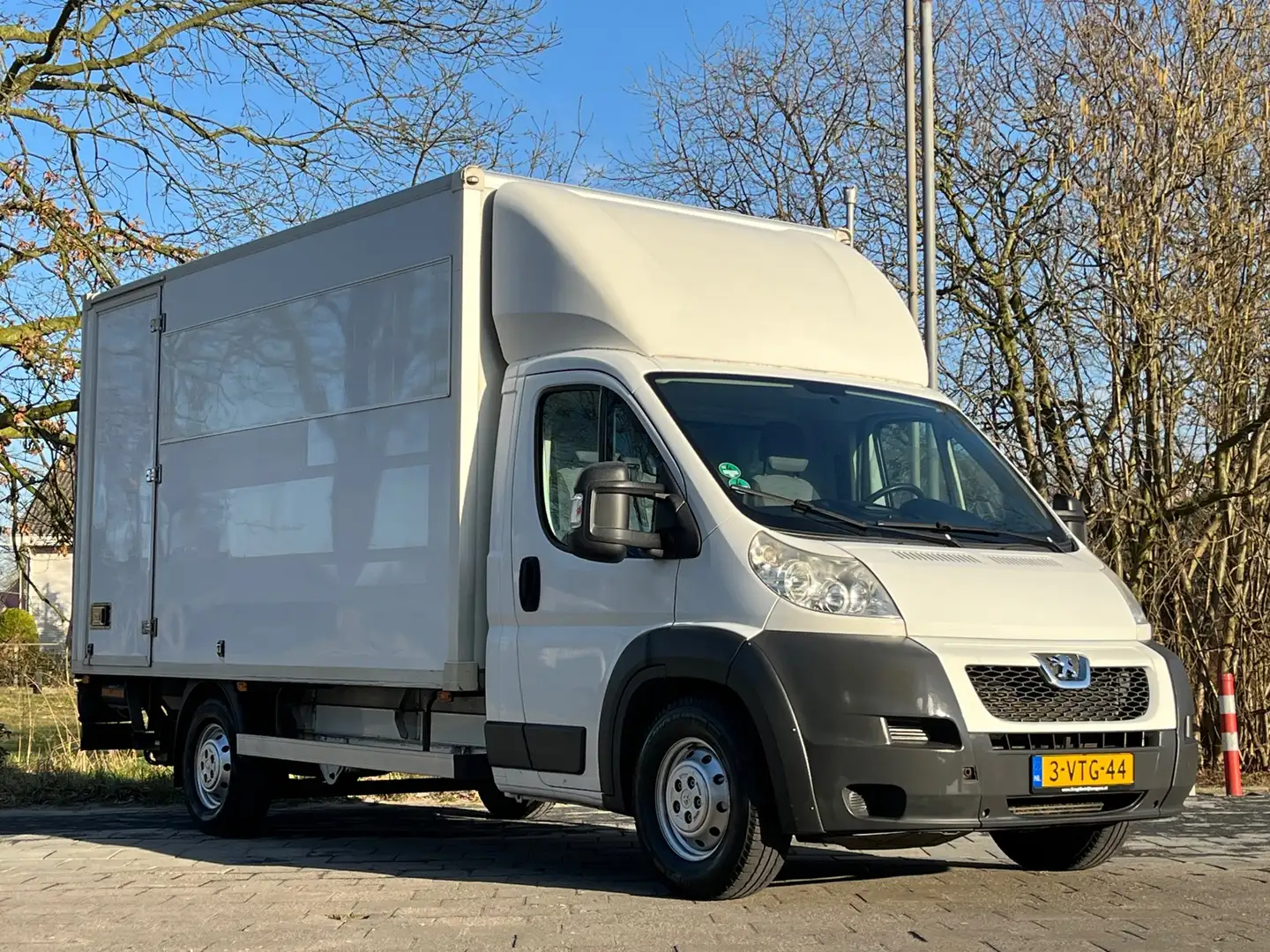 Peugeot Boxer 335 2.2 HDI BAKWAGEN met Dhollandia laadklep 750 K Wit - 2