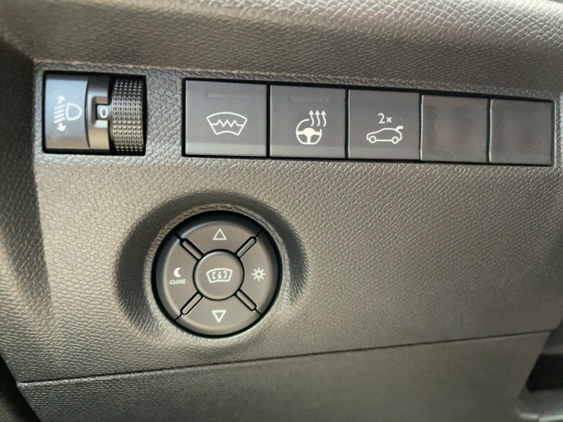 Citroen C4 X 1.2 PureTech 130 Max LED+Navi+Klimaautom. — photo 15