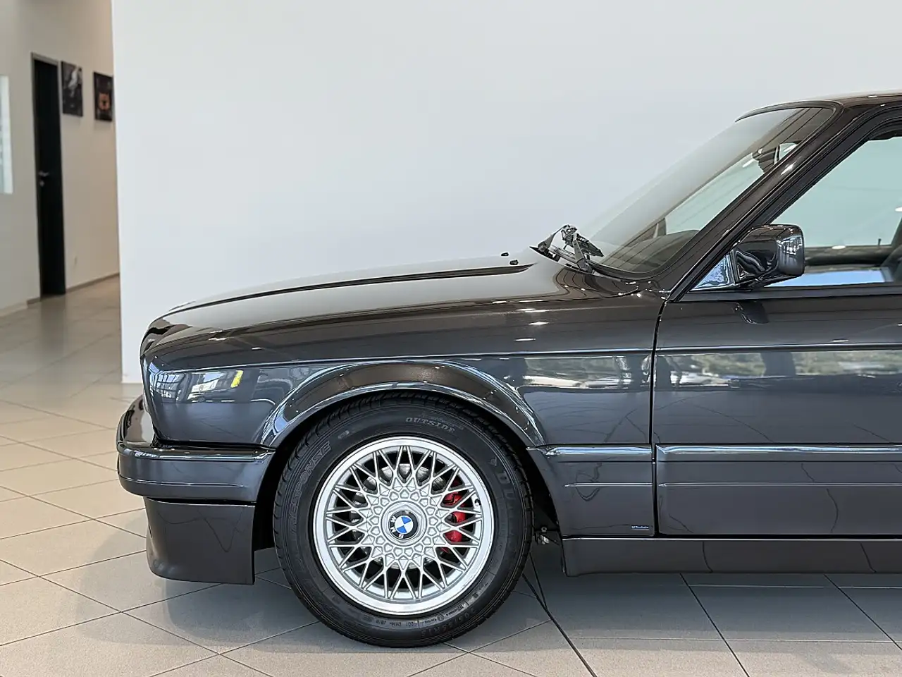BMW 325 i E30 M-Sport*Schiebedach*Bordcomputer*Leseleuc..., foto 10