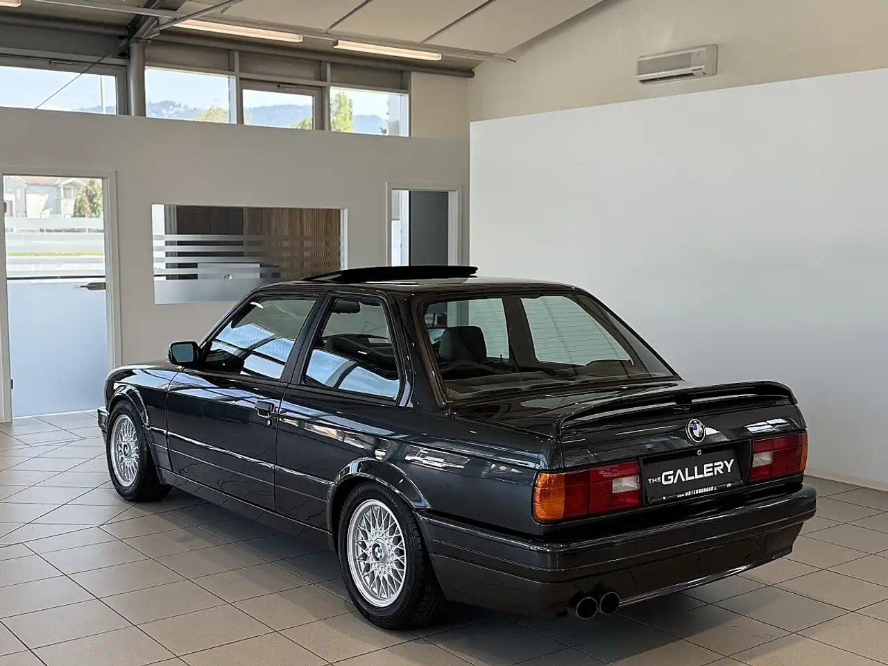 BMW 325 i E30 M-Sport*Schiebedach*Bordcomputer*Leseleuc..., foto 7