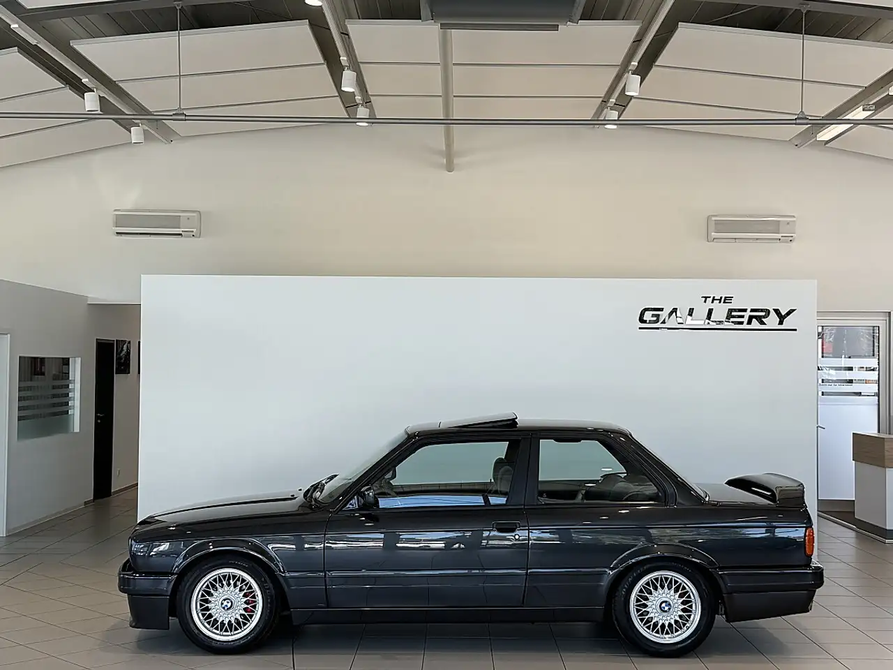 BMW 325 i E30 M-Sport*Schiebedach*Bordcomputer*Leseleuc..., foto 9