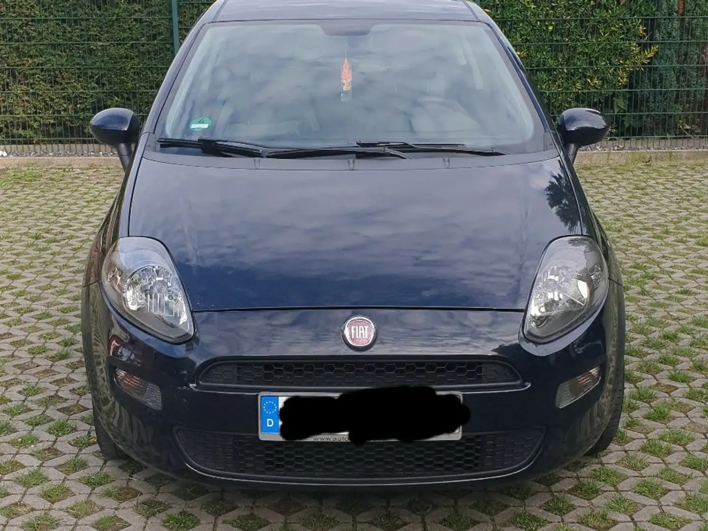 Fiat Punto Evo 1.4 8V MyLife Start&Stop Blau - 1