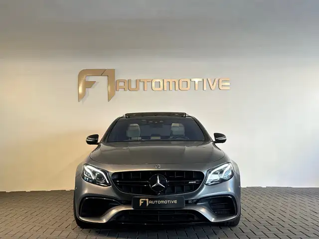 Mercedes-Benz E-Class view 9