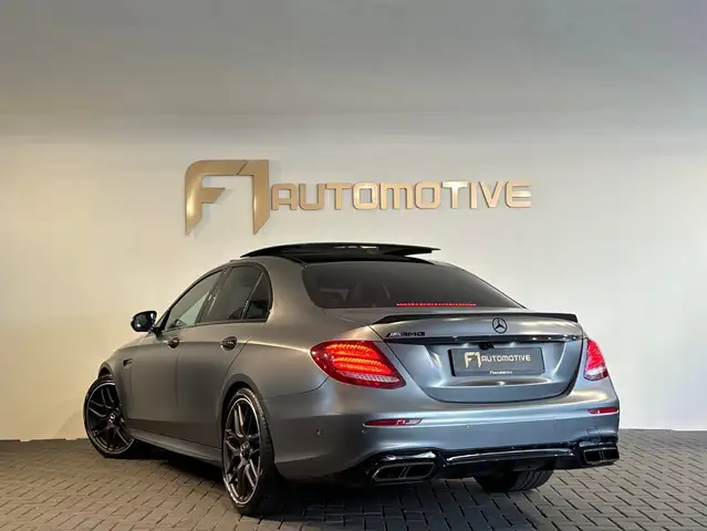 Mercedes-Benz E-Class view 8