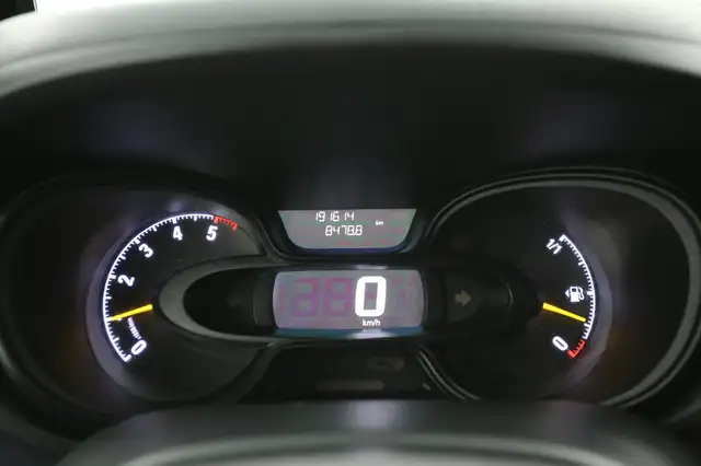 Opel Vivaro view 13