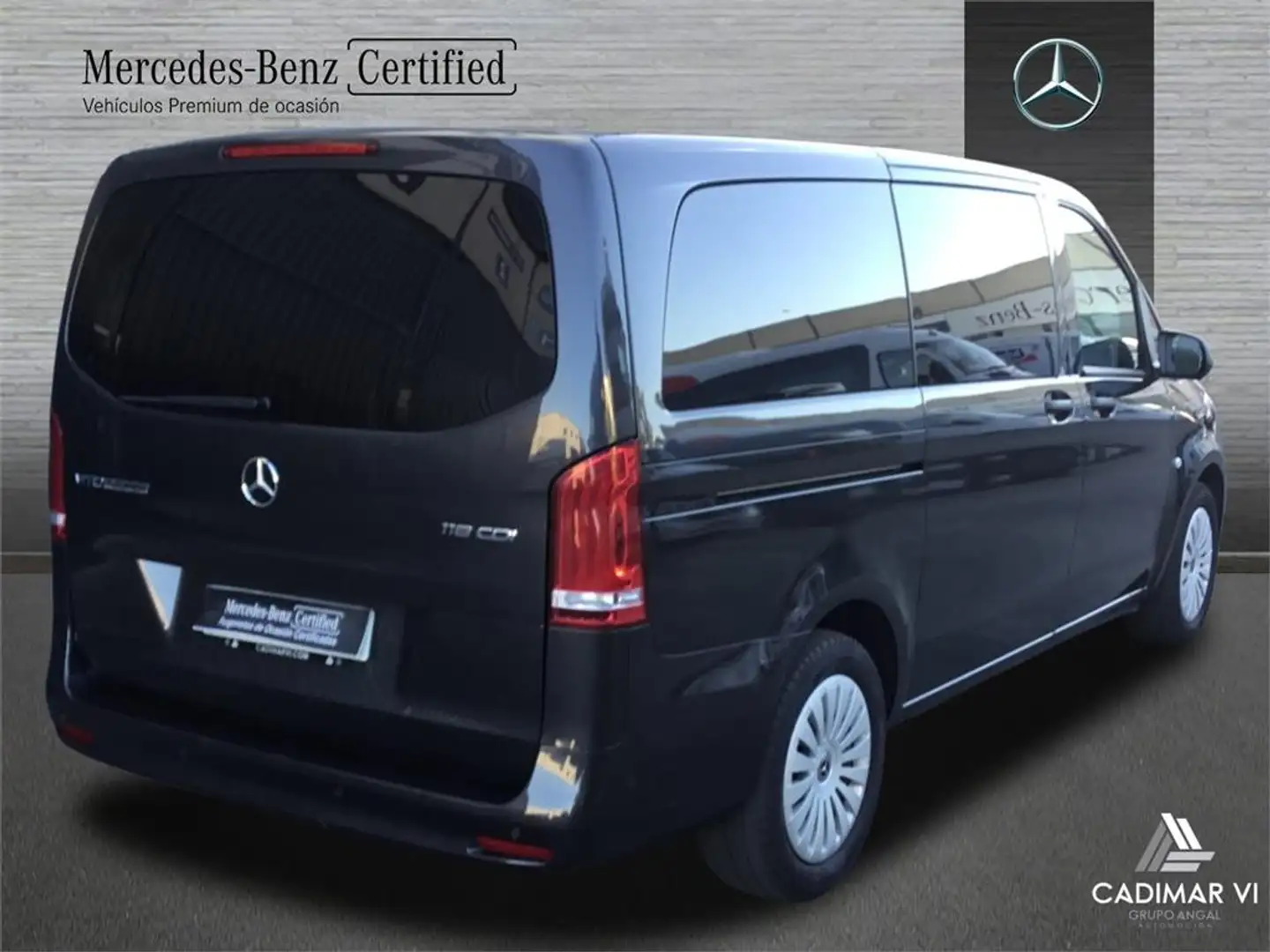 Mercedes-Benz Vito 116CDI AT 120kW Tourer Pro Larga - 2