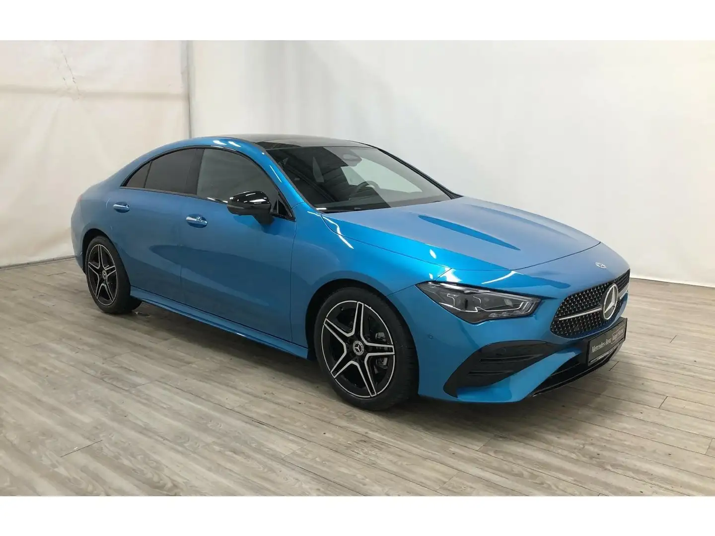 Mercedes-Benz CLA 180 AMG Pano*MULTIBEAM*Distr*360°*Lenkradhei Blau - 2