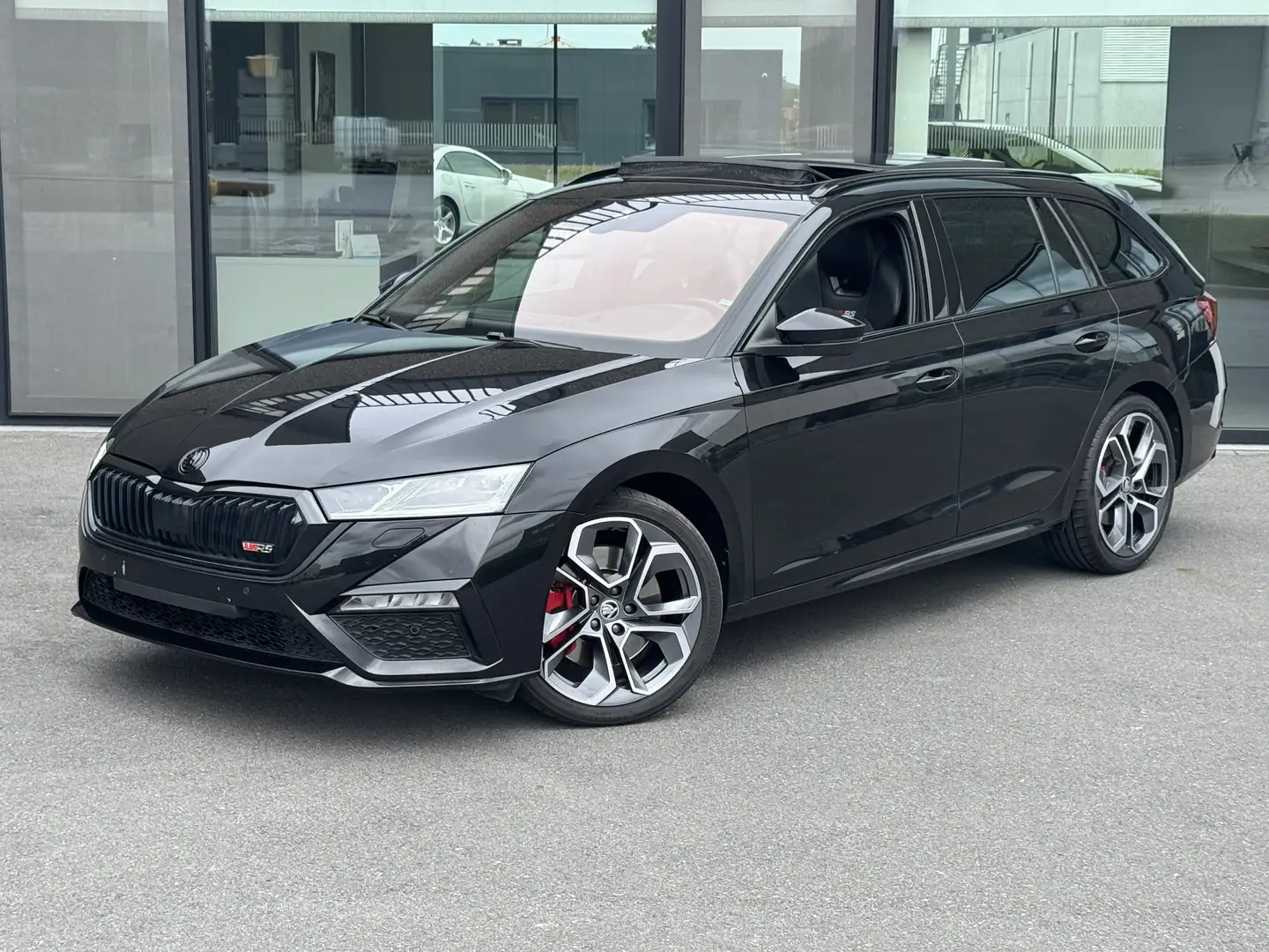 Skoda Octavia RS Combi 2.0 TSI DSG Automaat - 245 PK | PANO DAK Zwart - 1