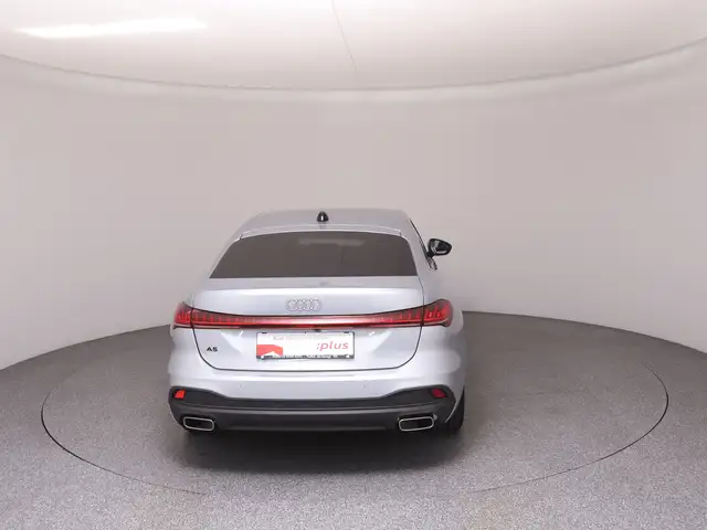Audi A5 view 6