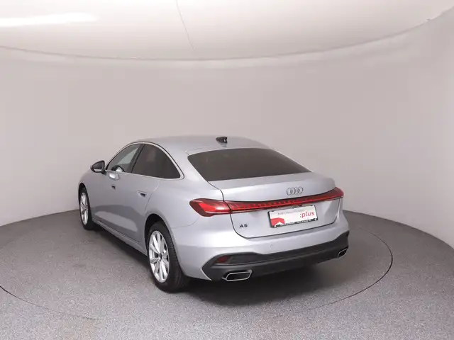 Audi A5 view 5