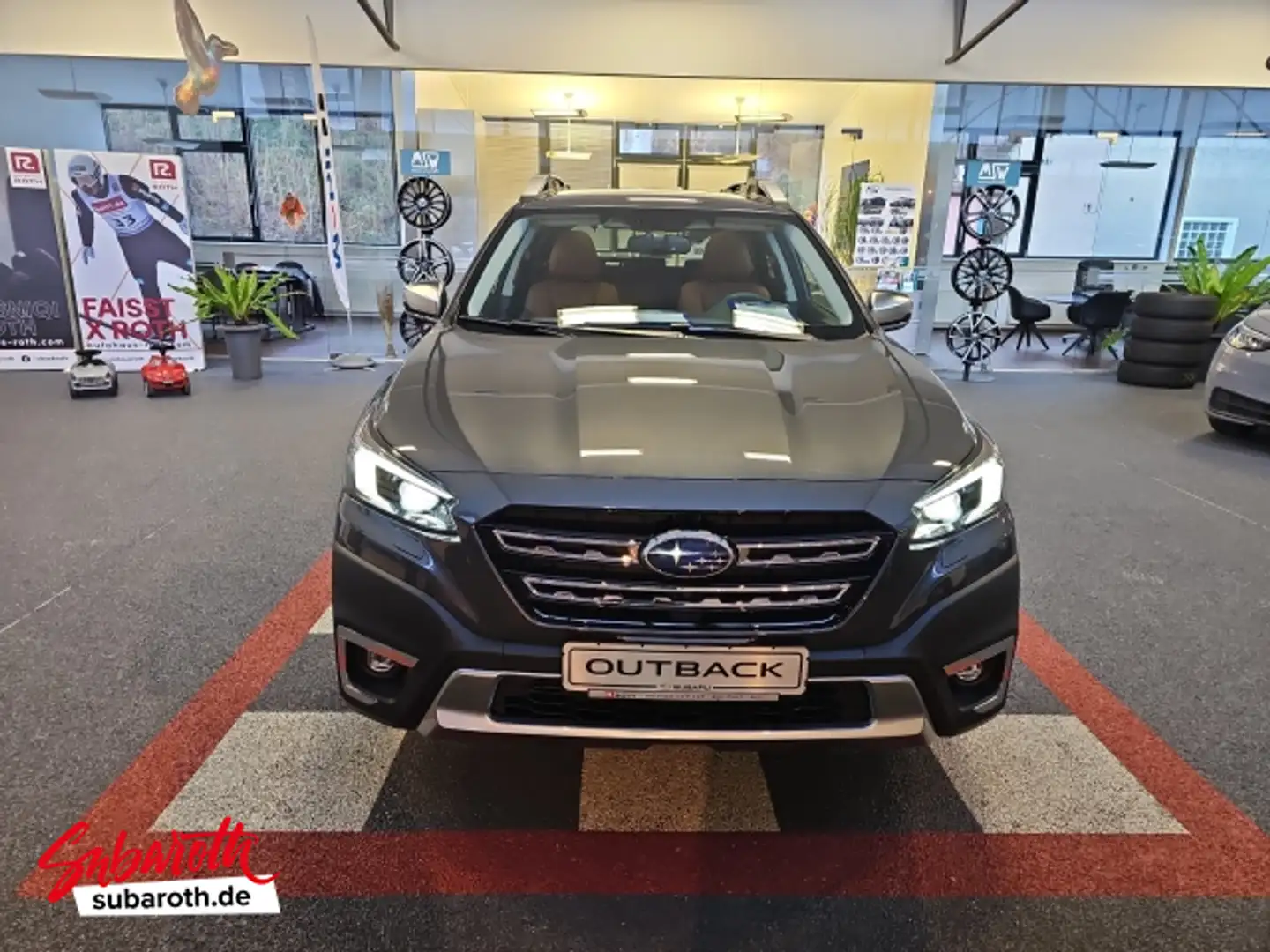 Subaru OUTBACK Outback 2.5i Platinum (EURO 6e) Grau - 2