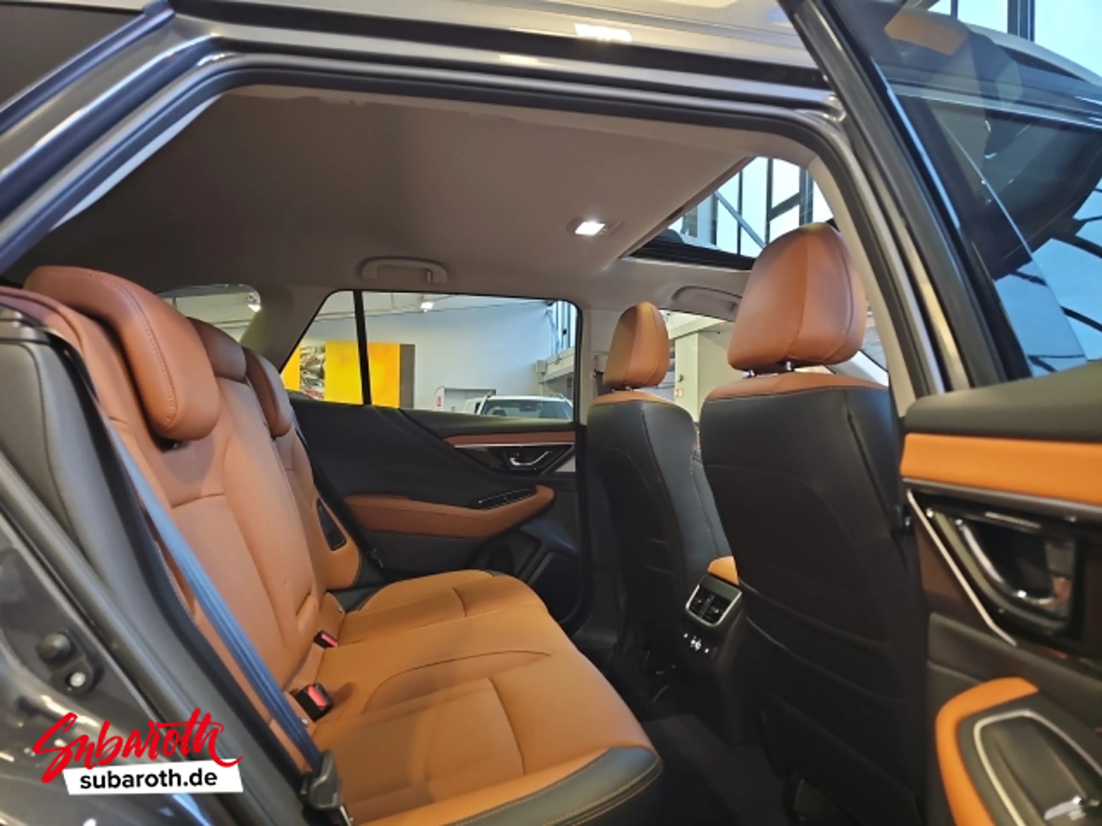 Subaru OUTBACK Outback 2.5i Platinum (EURO 6e) — photo 11