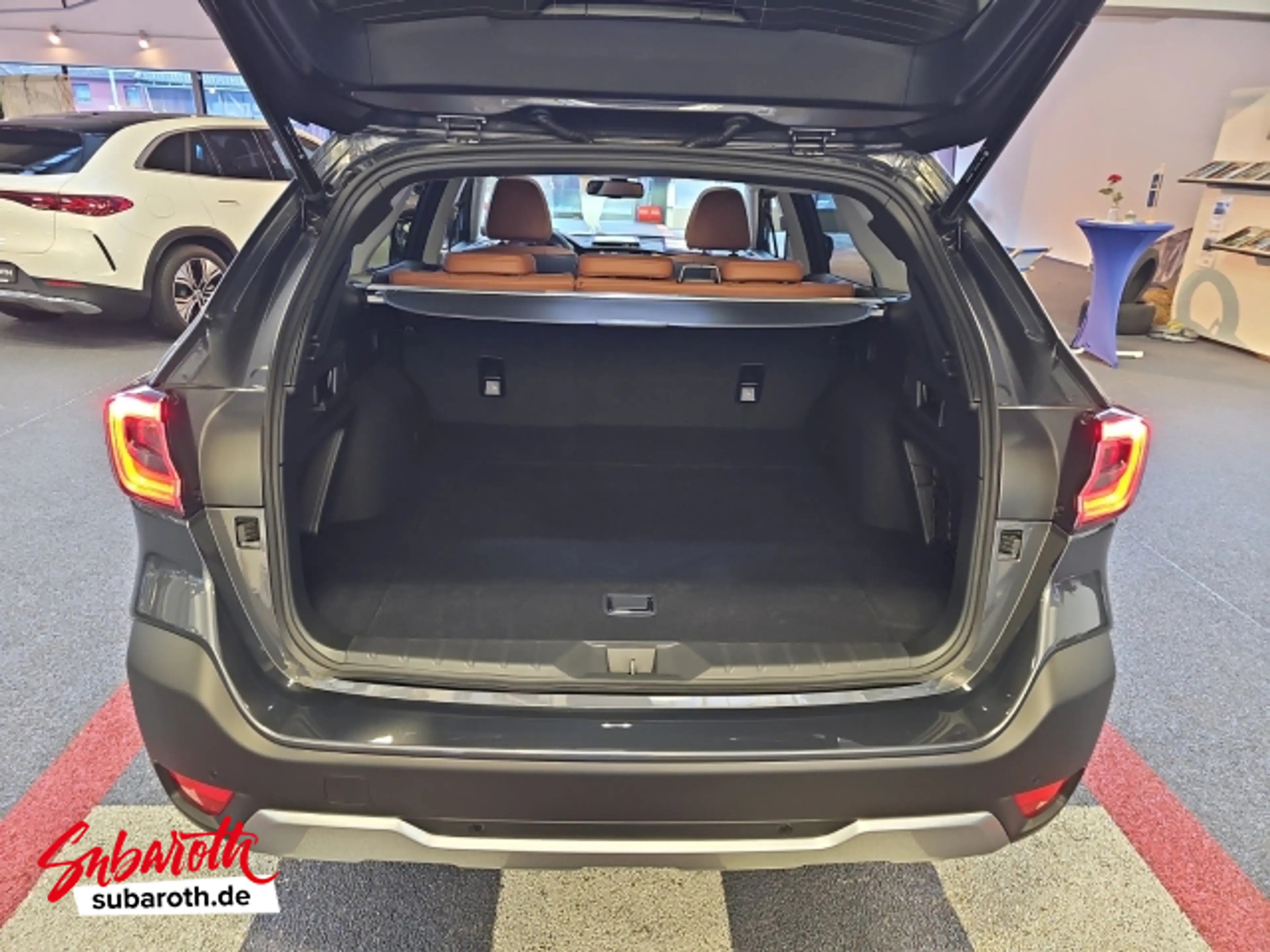 Subaru OUTBACK Outback 2.5i Platinum (EURO 6e) — photo 9