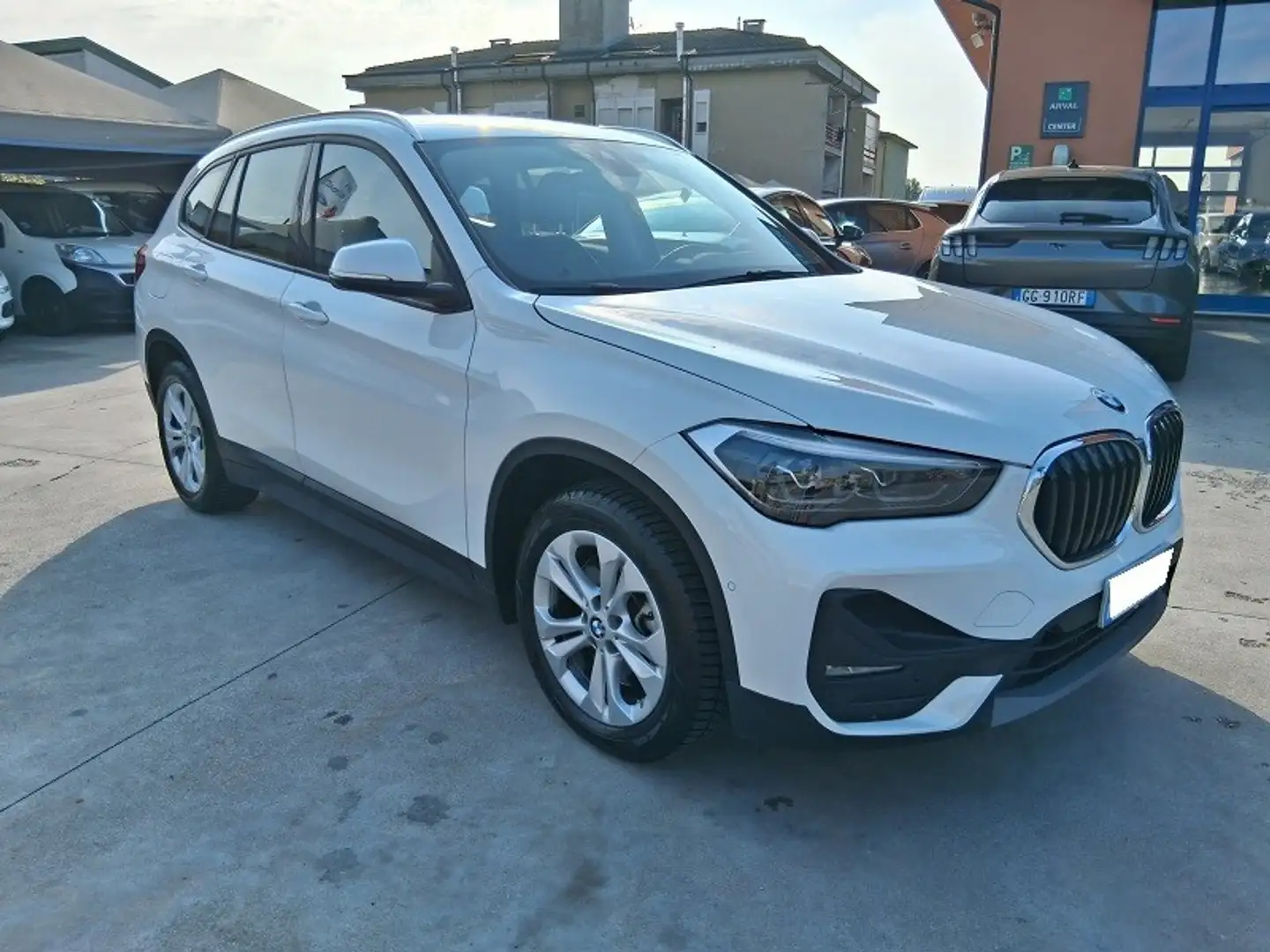 BMW X1 xDrive25e Advantage Bianco - 1