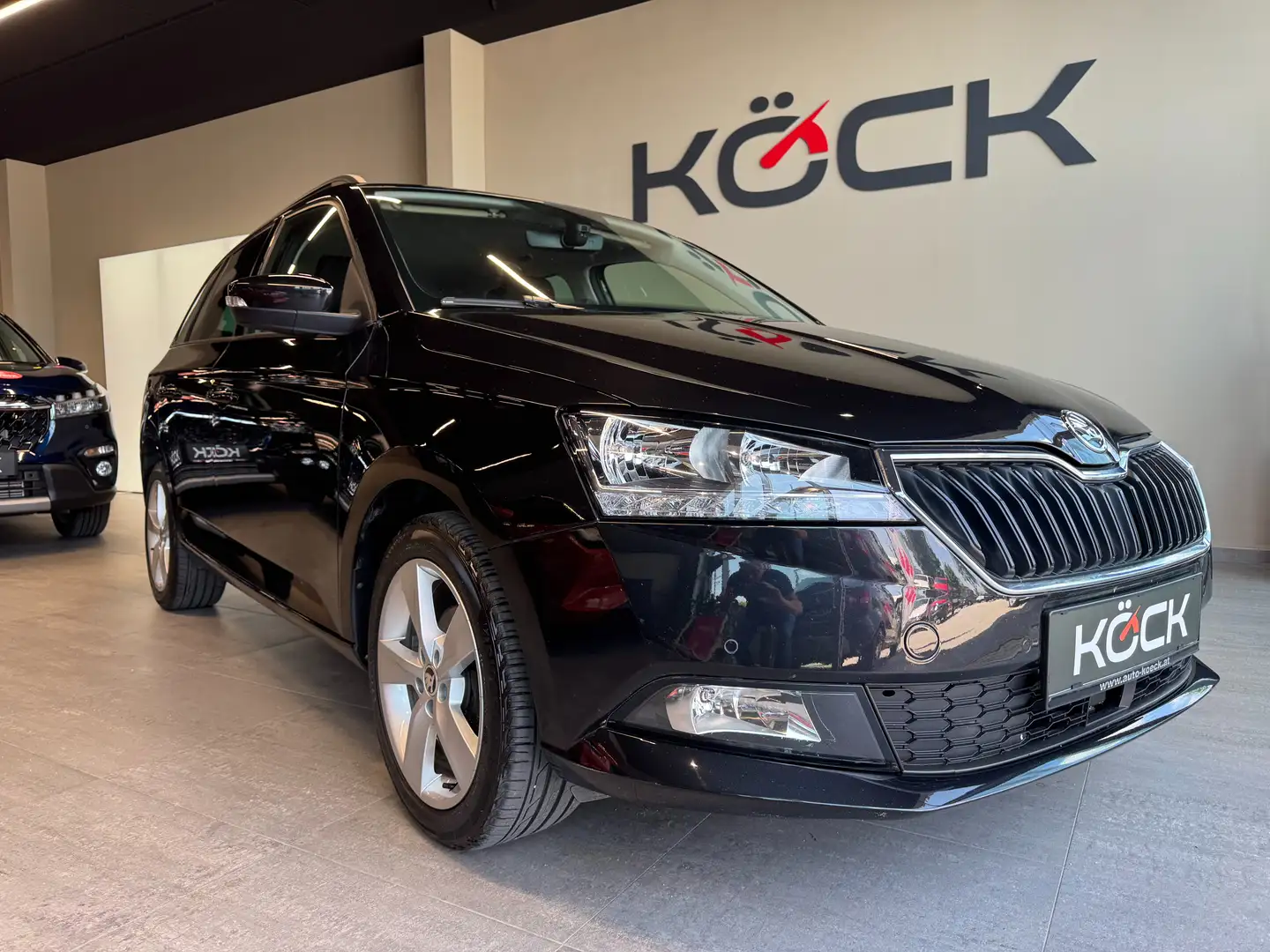 Skoda Fabia Style Zwart - 2