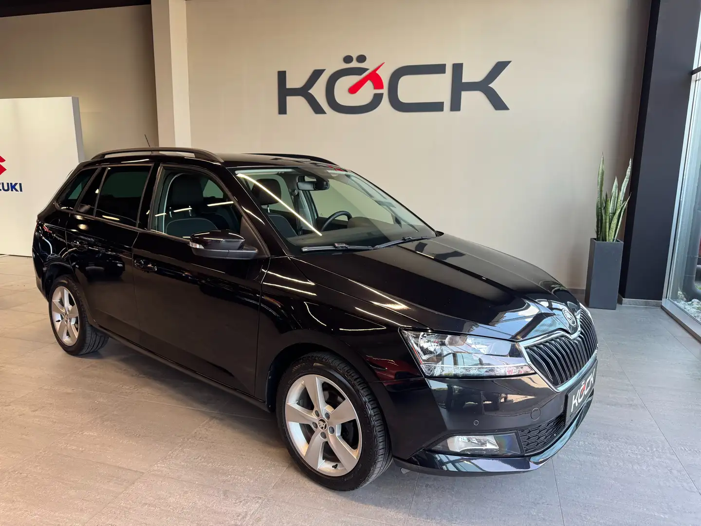 Skoda Fabia Style Zwart - 1