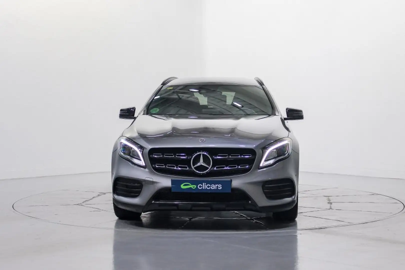 Mercedes-Benz GLA 250 4Matic 7G-DCT Gris - 2