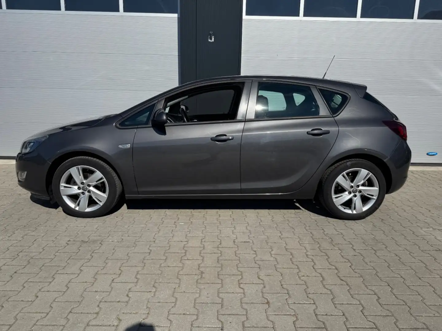 Opel Astra 1.4 TURBO SPORT / Onderhoudshistorie aanwezig / AP Grau - 2